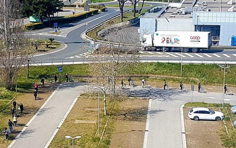 Dalla Coop file fino a via Musselburgh