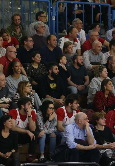 Lo stop al campionato costa alla Grissin Bon quattro incassi record al Pala di via Guasco 