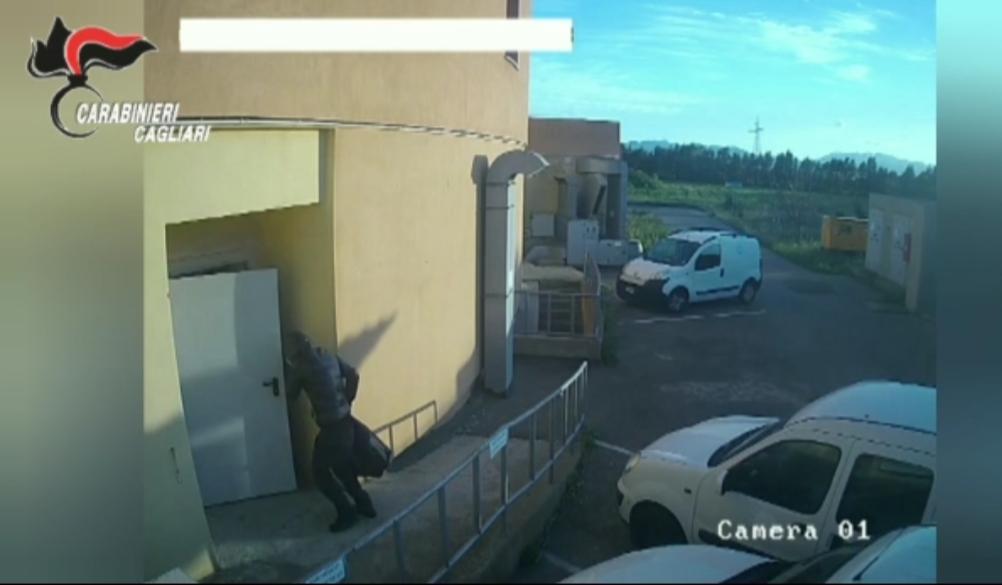 Cagliari, 40 furti in un anno: arrestato ladro seriale 