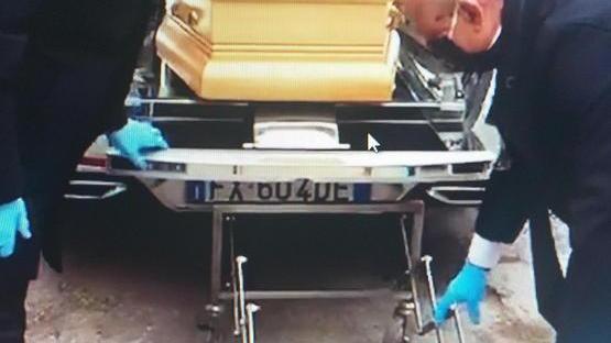 Un filmato per l’ultimo saluto al defunto: dalla scelta del feretro all’addio in cimitero