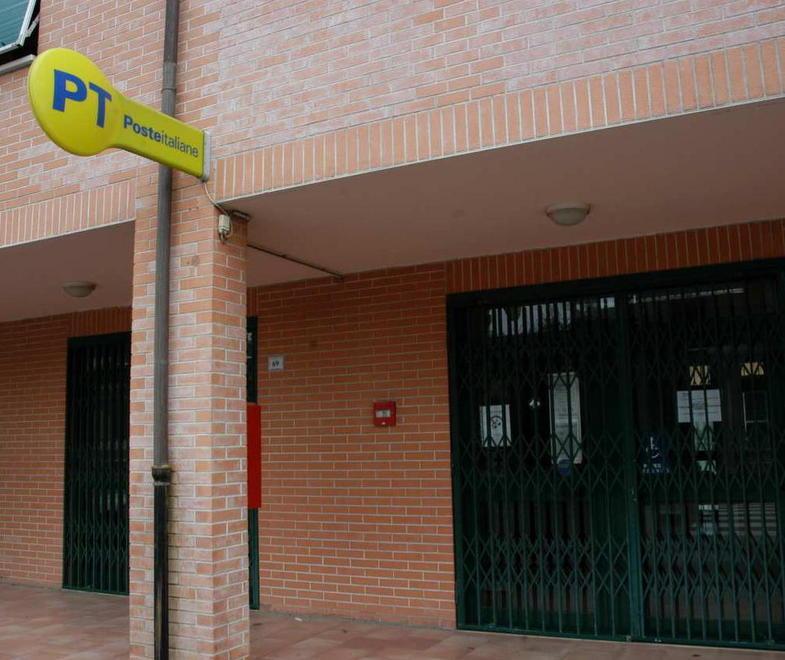 Sorpresa, Poste Italiane allenta le maglie. Dal 14 aprile riapriranno otto uffici chiusi 