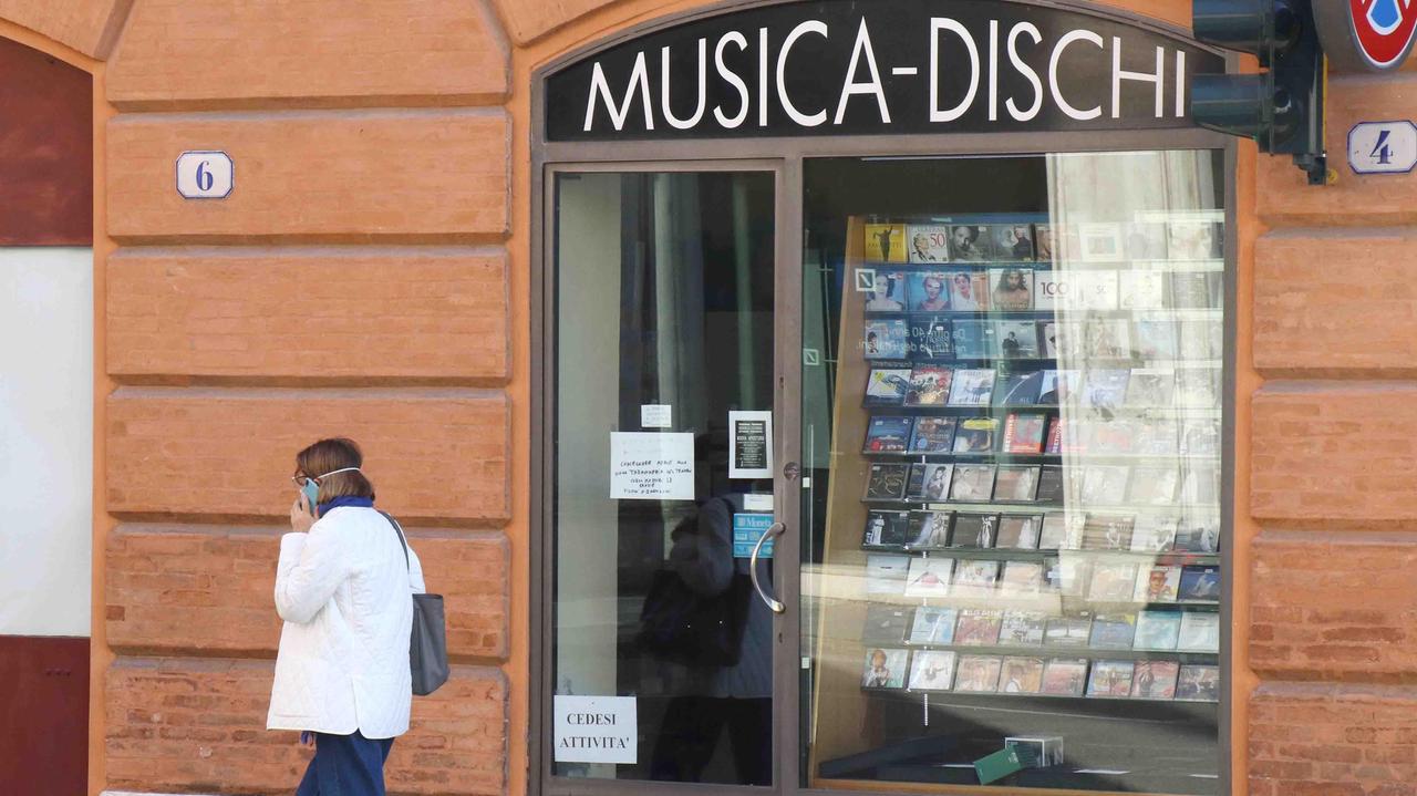 Altro pezzo storico della città che viene cancellato: Pistelli-Bartolucci saluta