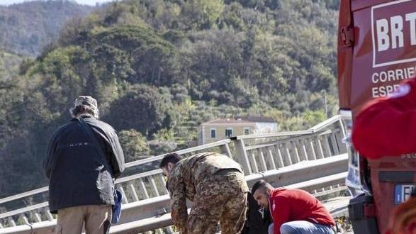 «C’era chi fotografava ma c’era puzza di gas E che gioia il ferito vivo»