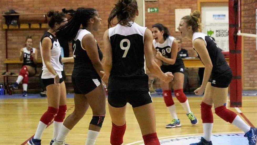 Anche la pallavolo cancella i campionati a causa del virus