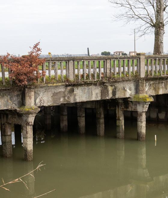 Ponte in via Comacchio Alle viste la demolizione 