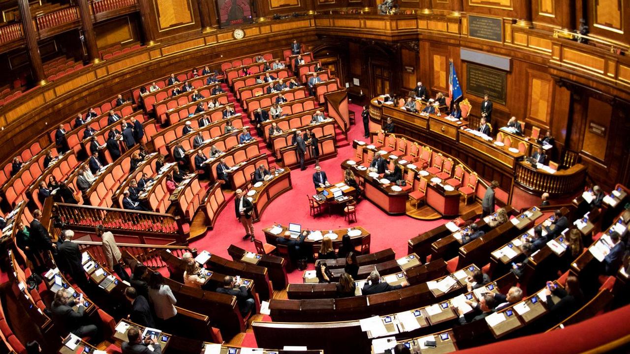 Il «Cura Italia» passa al Senato con la fiducia