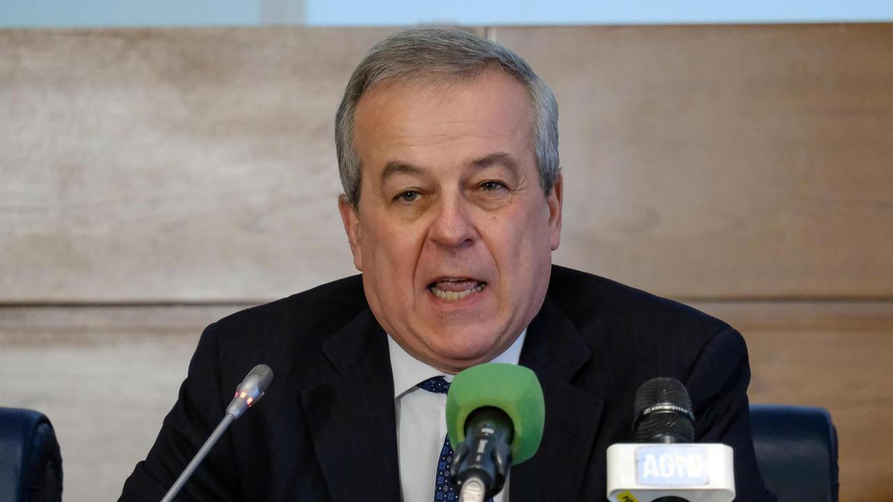 Discesa lenta, non è il momento di riaprire