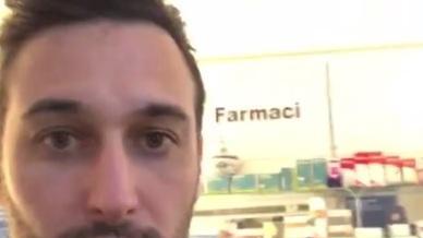 Il farmacista versiliese su Facebook: non sono malato