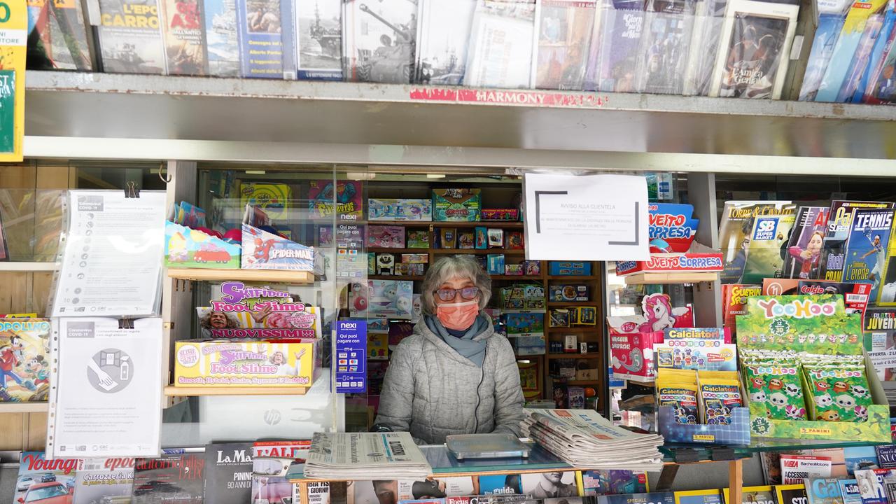 Franca Montesi dell’edicola di piazza Caduti di Cefalonia e Corfù a Ponsacco