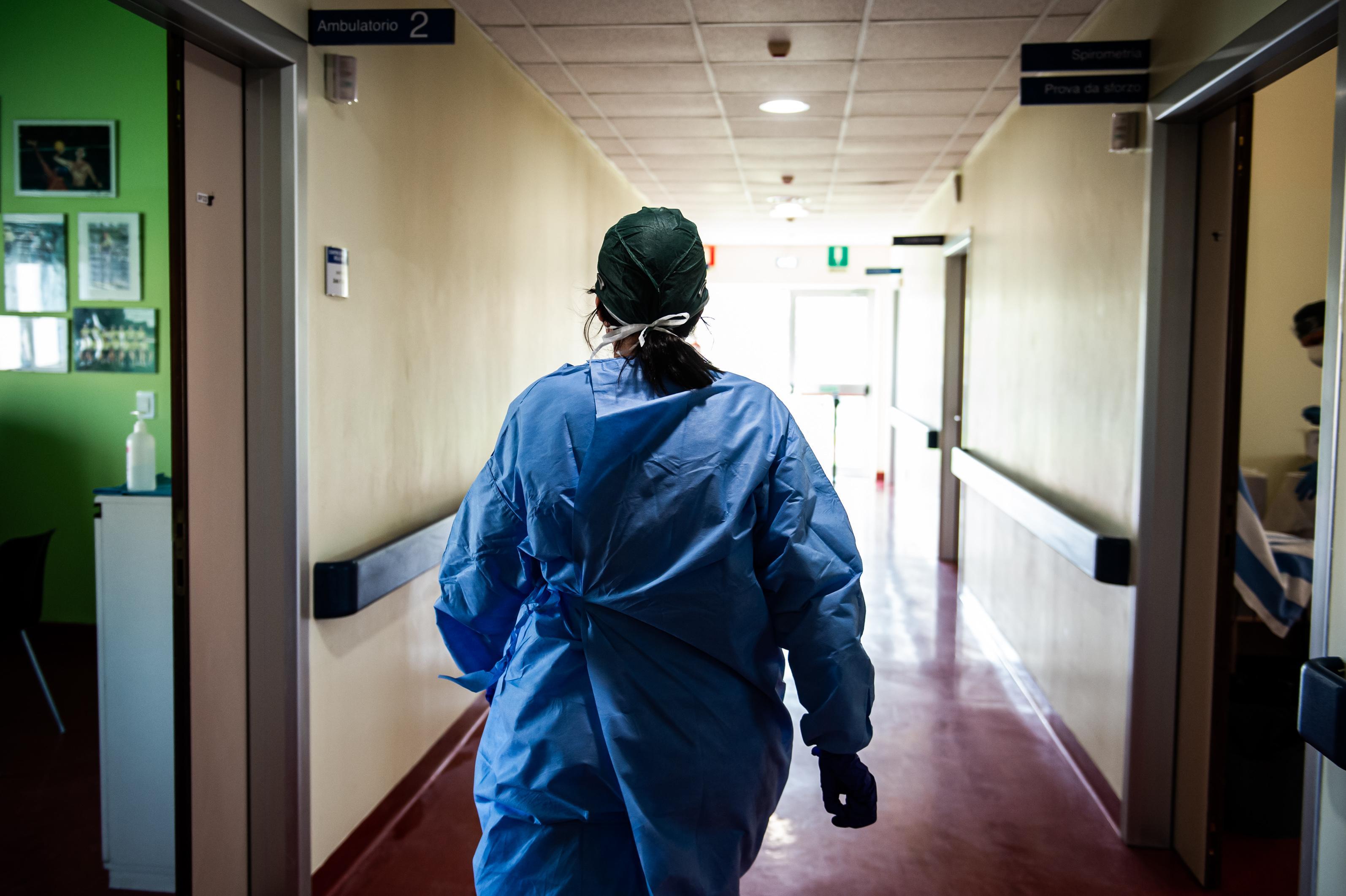 Coronavirus, il giorno più nero: cinque morti in Versilia 