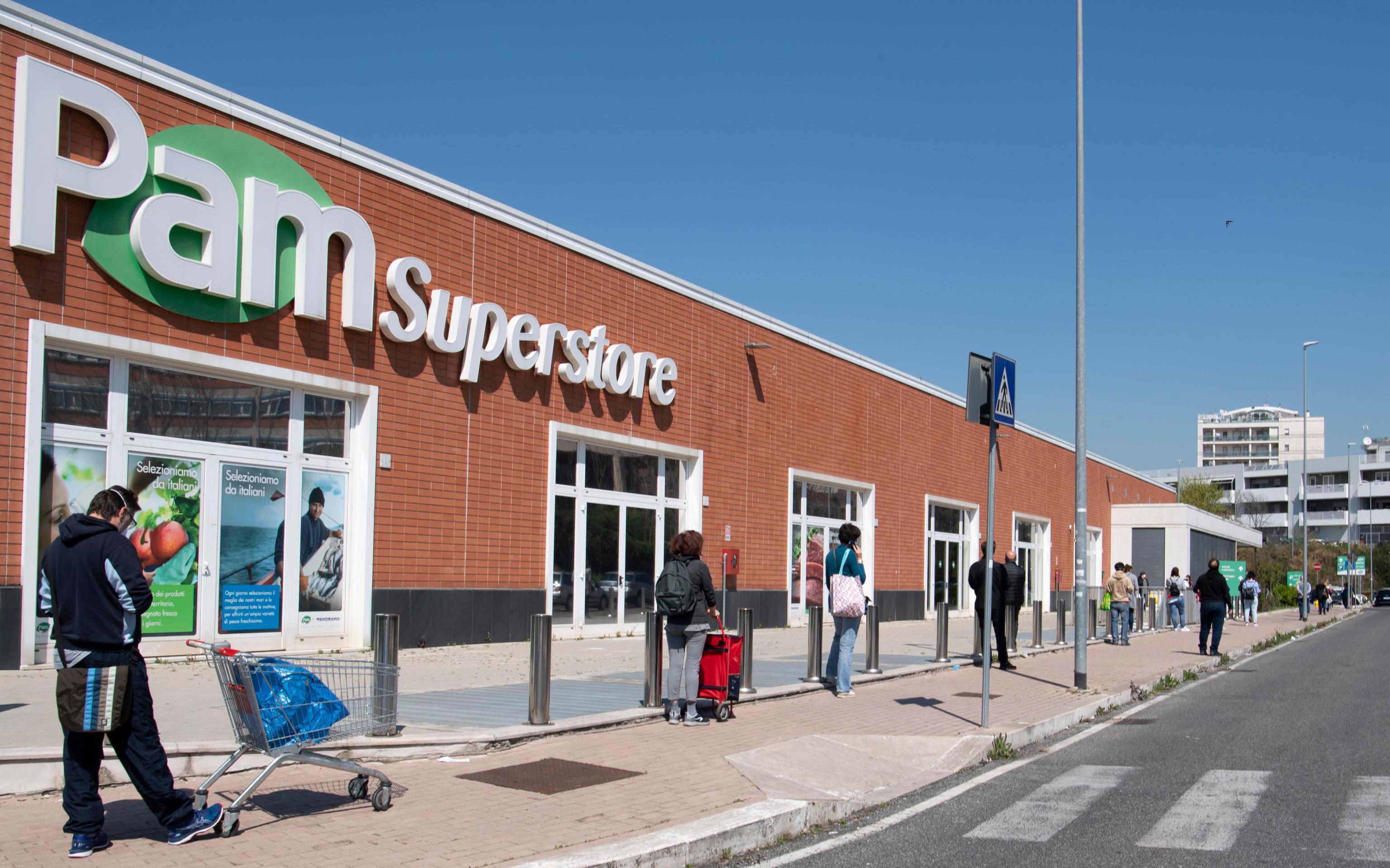 Coronavirus in Sardegna, dalla Regione 120 milioni di euro per le famiglie: i soldi in 48 ore