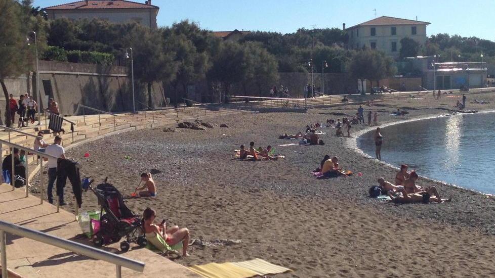 Coronavirus, i gestori degli stabilimenti balneari lanciano l'sos alla Regione: «Fateci fare almeno la manutenzione»