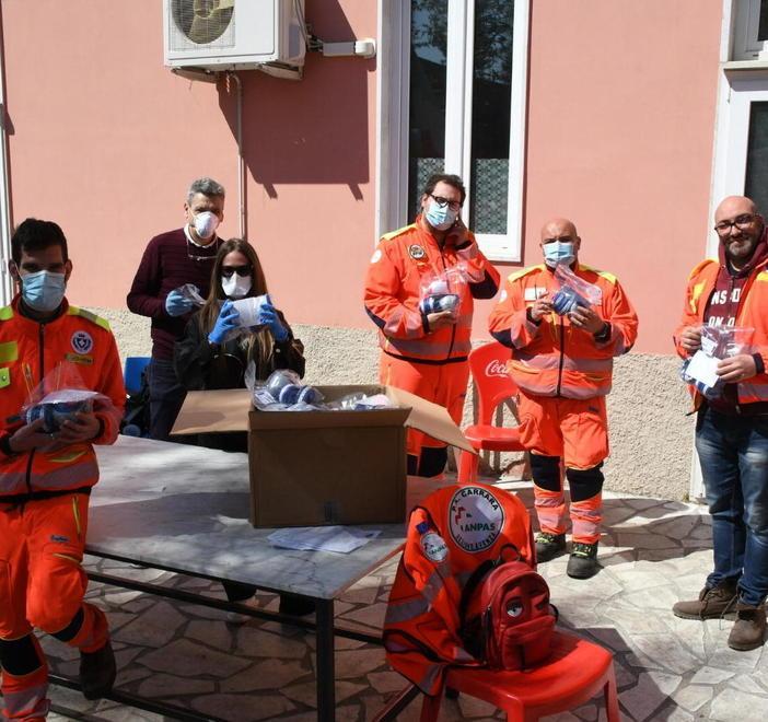 Da Italia Viva maschere facciali ad auto medica e Pa territoriali