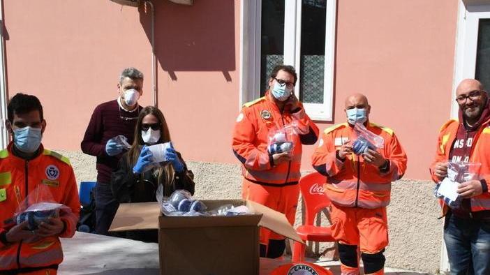 Da Italia Viva maschere facciali ad auto medica e Pa territoriali