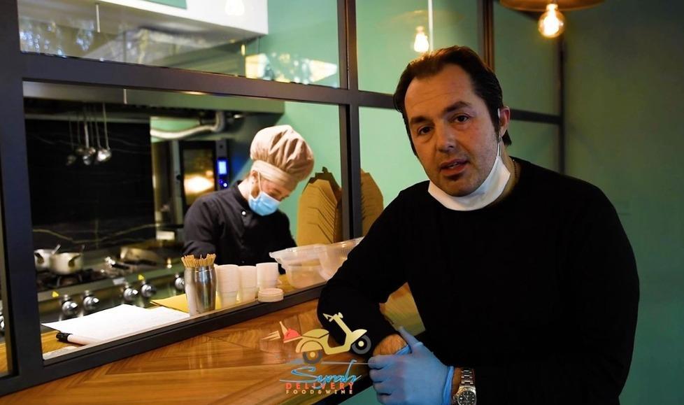 Cucine aperte nei ristoranti: il pranzo è in tavola