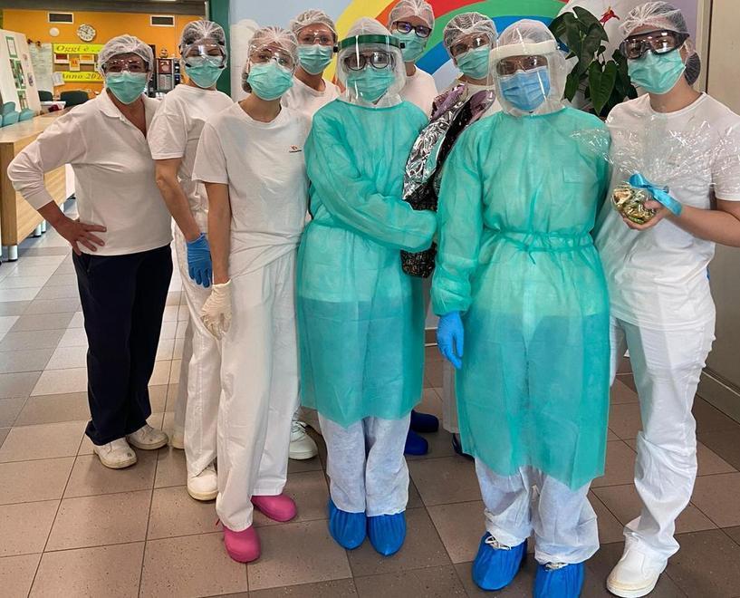 Coronavirus, viaggio nella residenza Covid di Guastalla dove ogni giorno si tenta il miracolo 