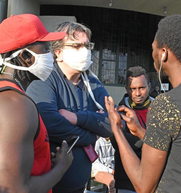 L’Asl: urgente ricollocare i migranti ospiti 