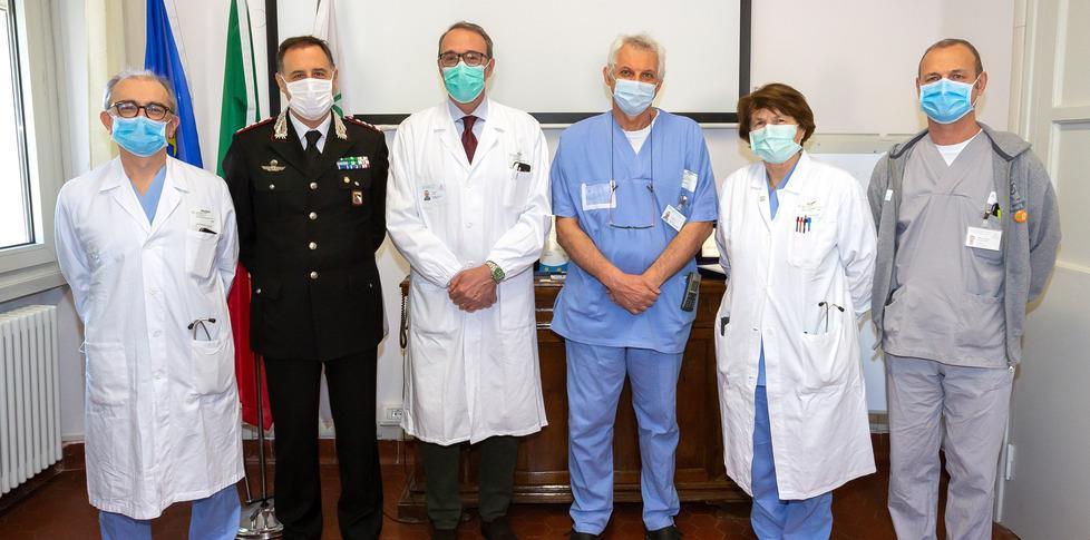 Dai carabinieri reggiani 7.500 ovetti pasquali a medici e infermieri
