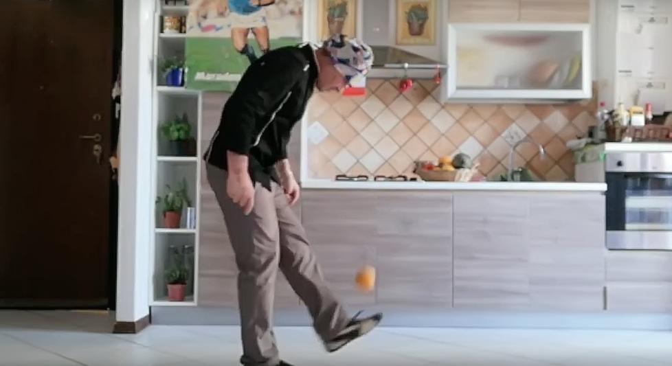 Recordman di palleggi e campione di solidarietà