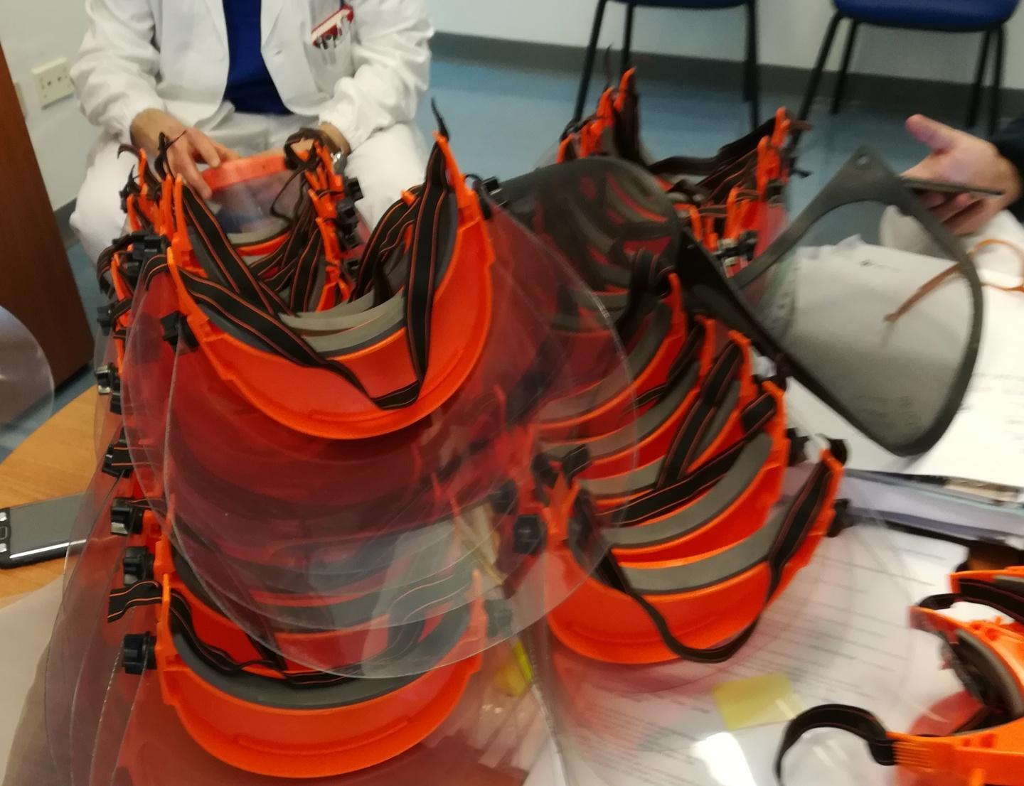 Ailun capitale dei maker che stampano le visiere 