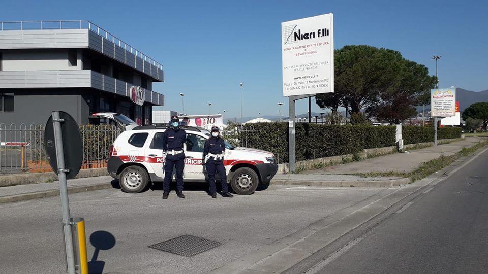 Una pattuglia della Municipale in via Berlinguer a Bagnolo