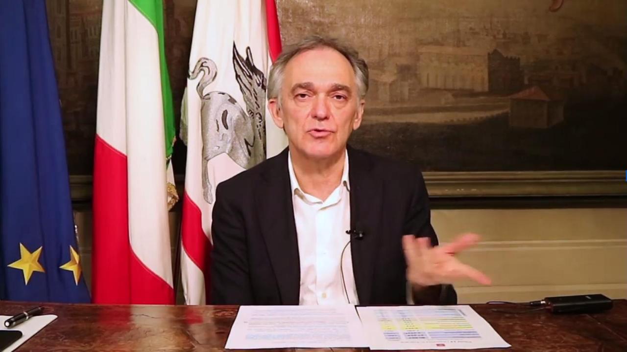 Librerie, cartolerie e abbigliamento per bambini: ecco le regole per riaprire in Toscana