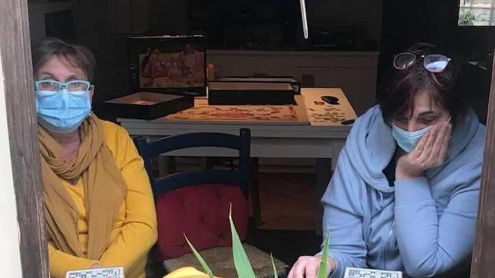 La tombola di Pasquetta da finestre e balconi a Monterappoli
