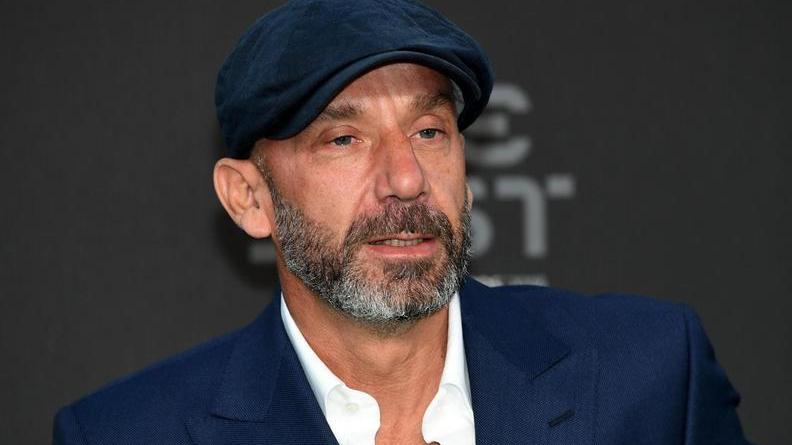 Vialli sorride: il cancro è scomparso