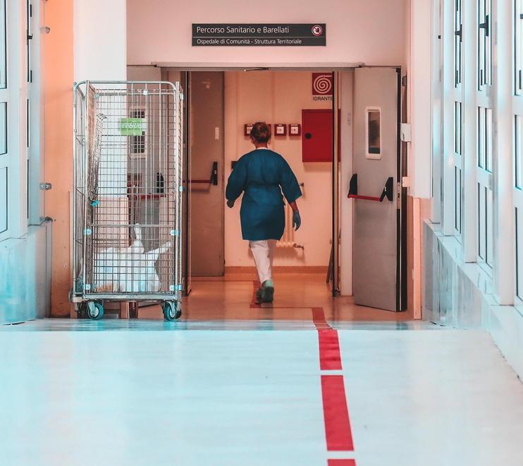 Quinta vittima in città, il Covid uccide un anziano Positiva una 18enne 