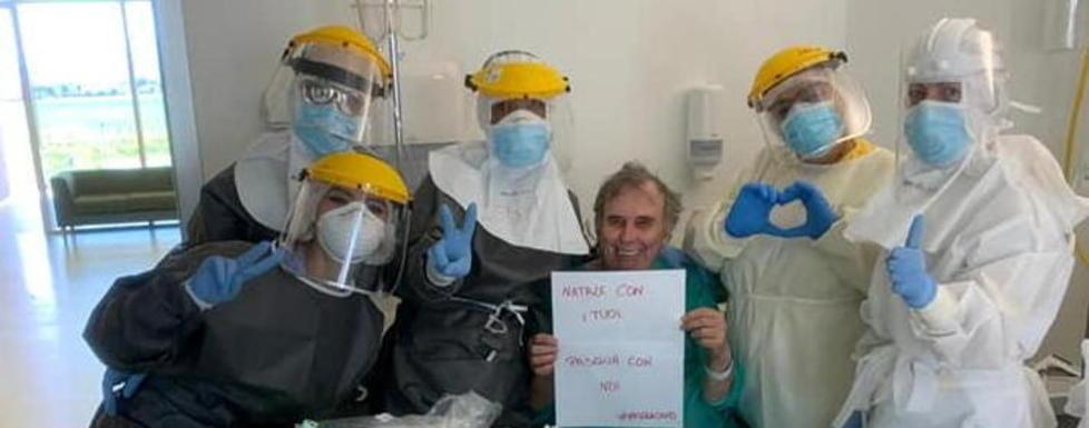 Le uova di cioccolato al paziente ricoverato