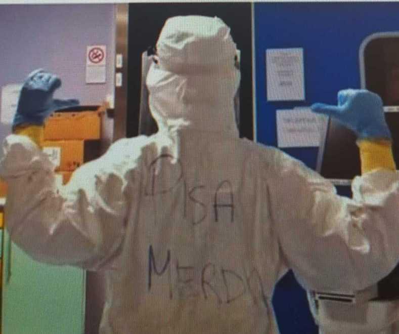 Video di auguri in reparto e su Facebook spunta una foto con offese a Pisa