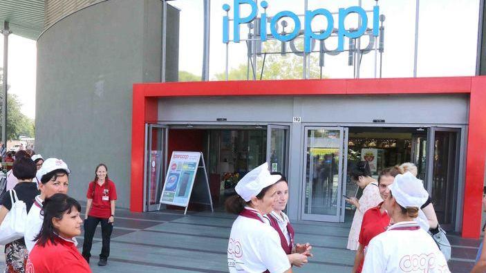 Attività e privati rimpolpano i buoni spesa per i bisognosi