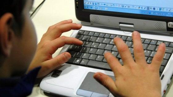 Modena al Barozzi ripartono le lezioni «Stiamo distribuendo i pc ai nostri studenti»