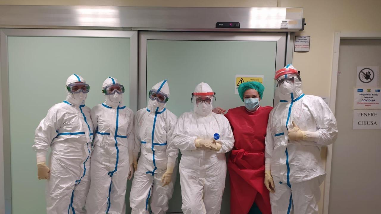 Operatori sanitari al lavoro a Empoli