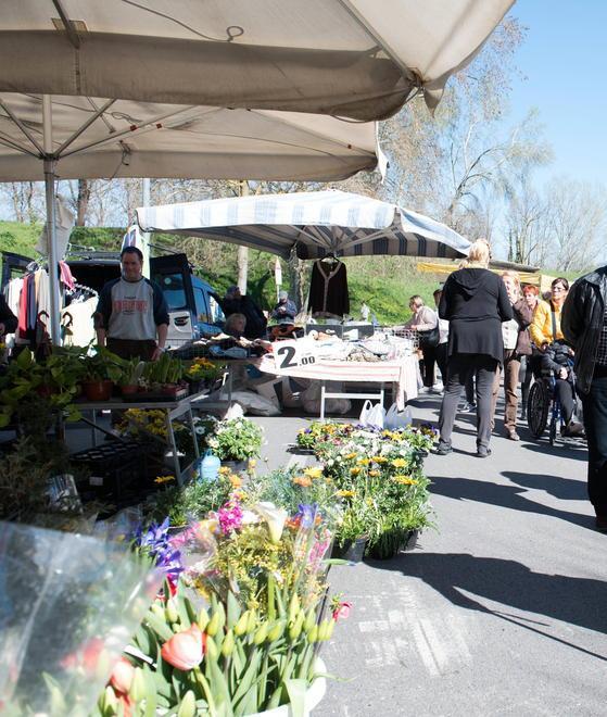 Niente mercati e fiere almeno fino al 3 maggio 