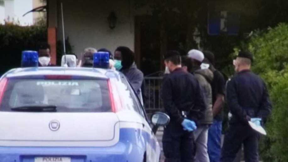 Ieri i tamponi al centro accoglienza Misericordia