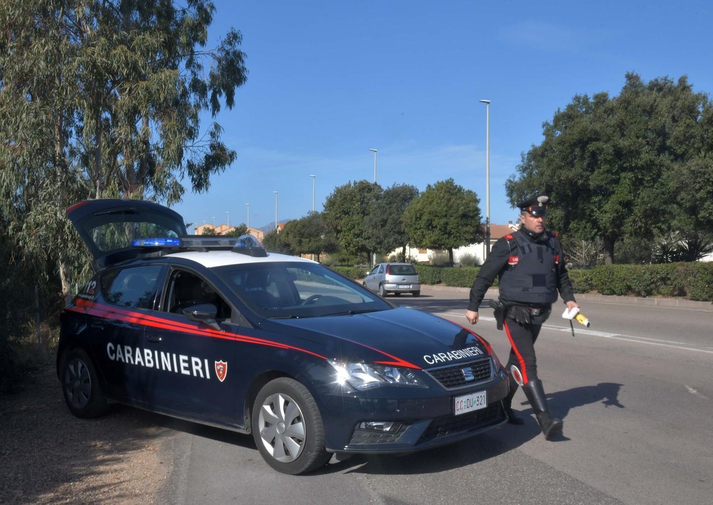Spuntino interrotto dai carabinieri 