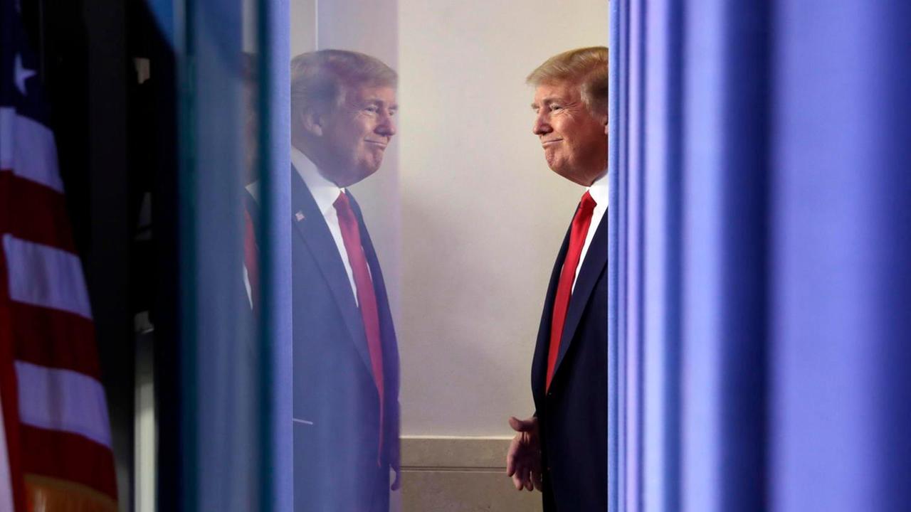 Trump: «Decido io sulla ripresa»