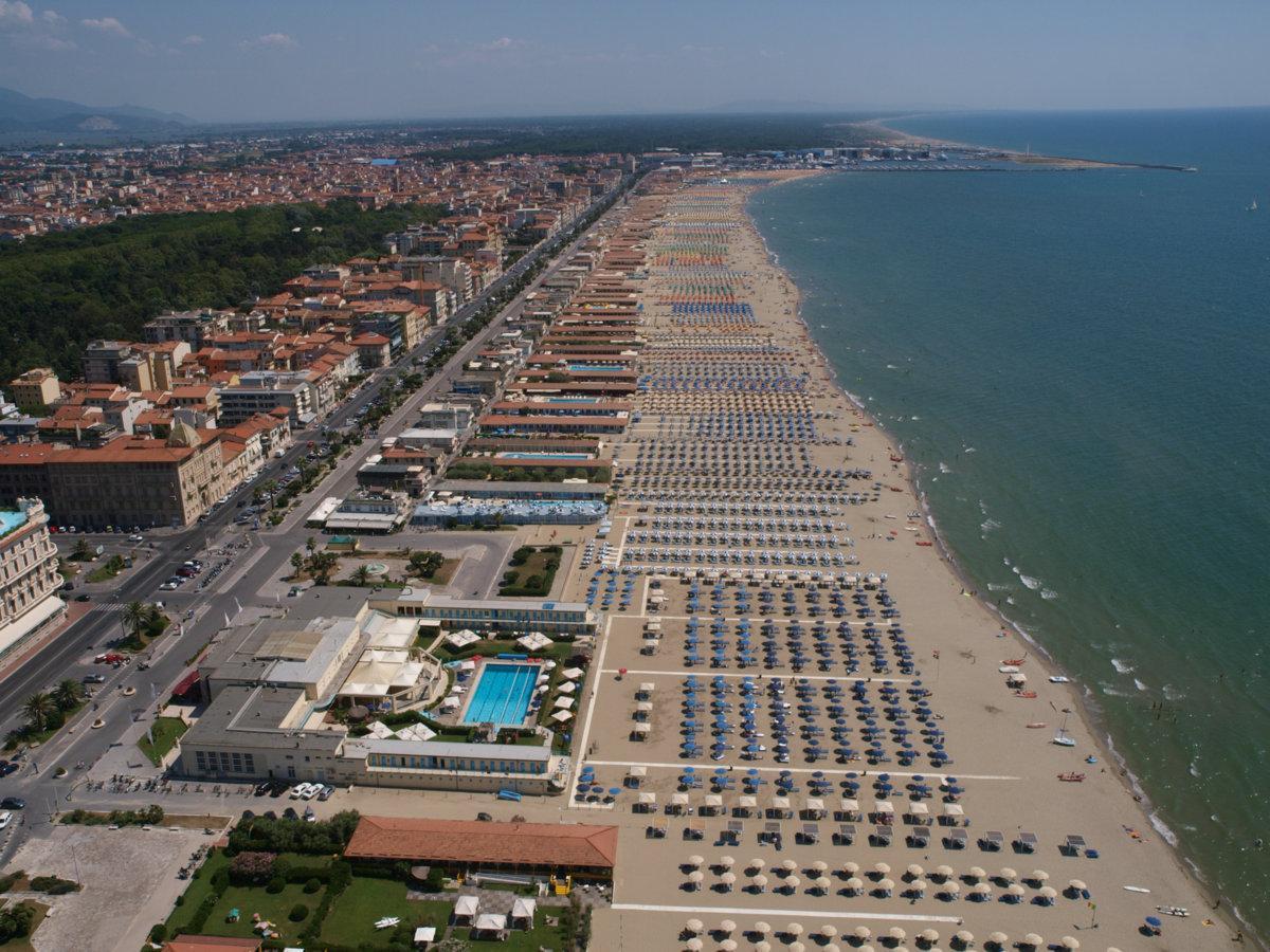 I balneari della Versilia: «Ecco come cambieremo le nostre spiagge»
