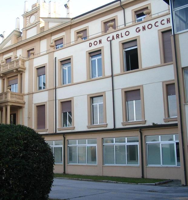 «Don Gnocchi, 20 operatori positivi al virus»