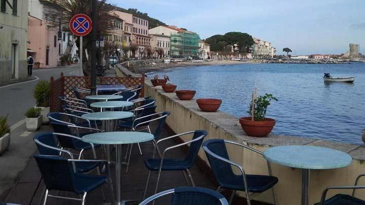 «Tutelare la privacy di chi deve ritirare i buoni spesa»