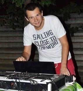 Dj Krobat canta “Vai via Coviddio”, il tormentone della quarantena 