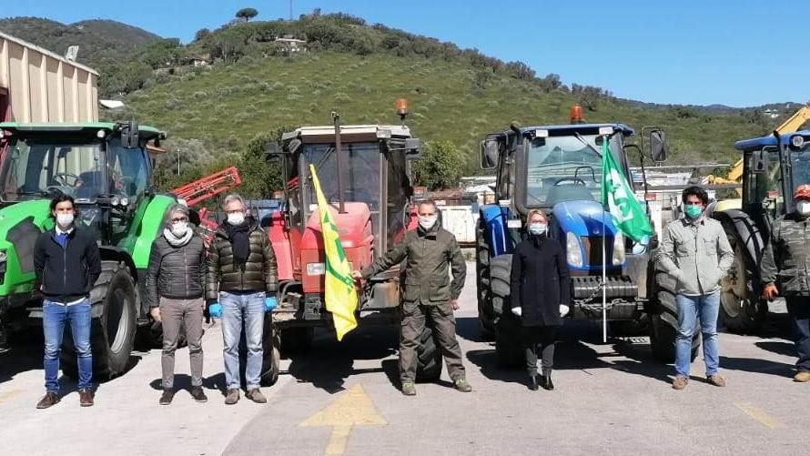 Gli imprenditori agricoli sanificano le strade di Castiglione