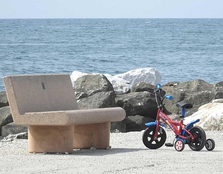Coronavirus, via libera alle manutenzioni negli stabilimenti balneari 