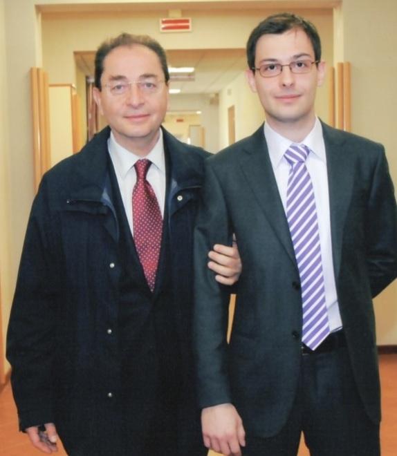 Il medico e ricercatore Andrea Farioli trovato morto nel suo letto a 38 anni 