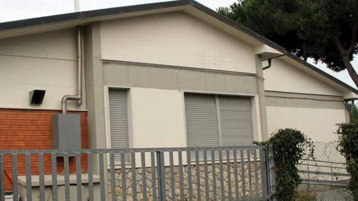 Un bagno per 14 e i fornelli nelle camere