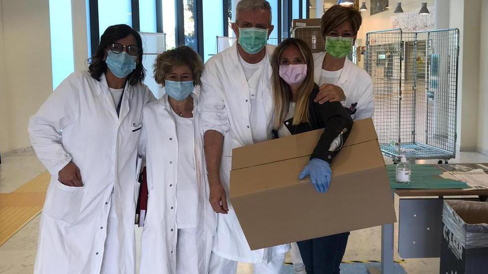 Delta Confezioni lancia le Mask-Corona e dona mascherine al Noa