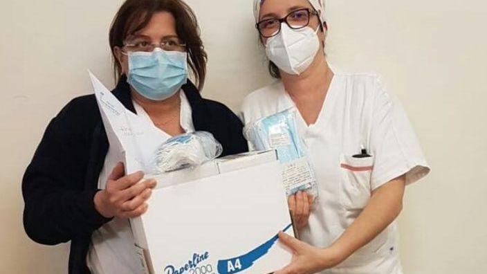 Dispositivi di protezione regalati agli infermieri all’Asl
