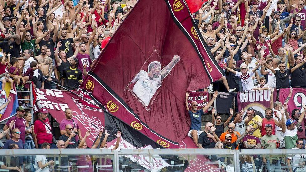 «Pacchi e aiuti alle famiglie» Ecco le idee della Curva Nord coi rimborsi di Pisa-Livorno