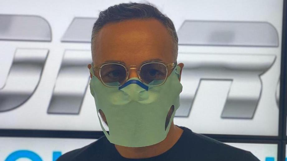 «Kit di mascherine nei miei ristoranti»